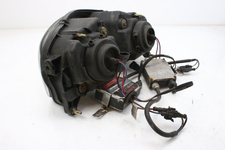 photo de PHARE AVANT SUZUKI GSF S BANDIT 600 (2000 - 2004)