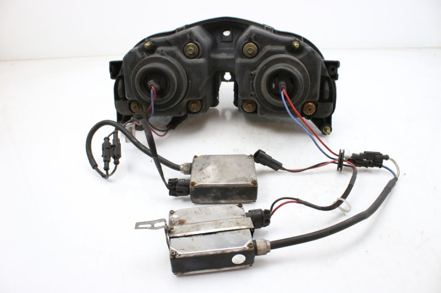 photo de PHARE AVANT SUZUKI GSF S BANDIT 600 (2000 - 2004)