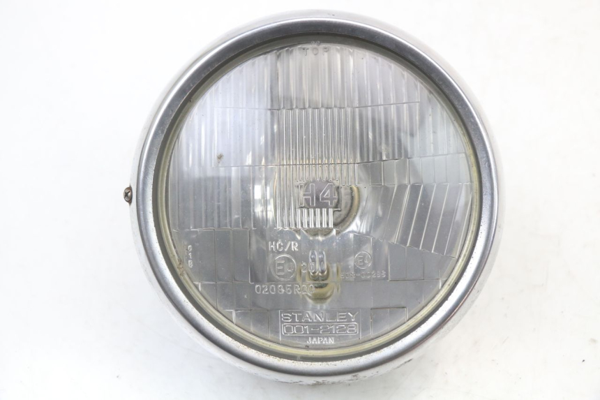 photo de PHARE AVANT SUZUKI GSX E 250 (1982 - 1983)