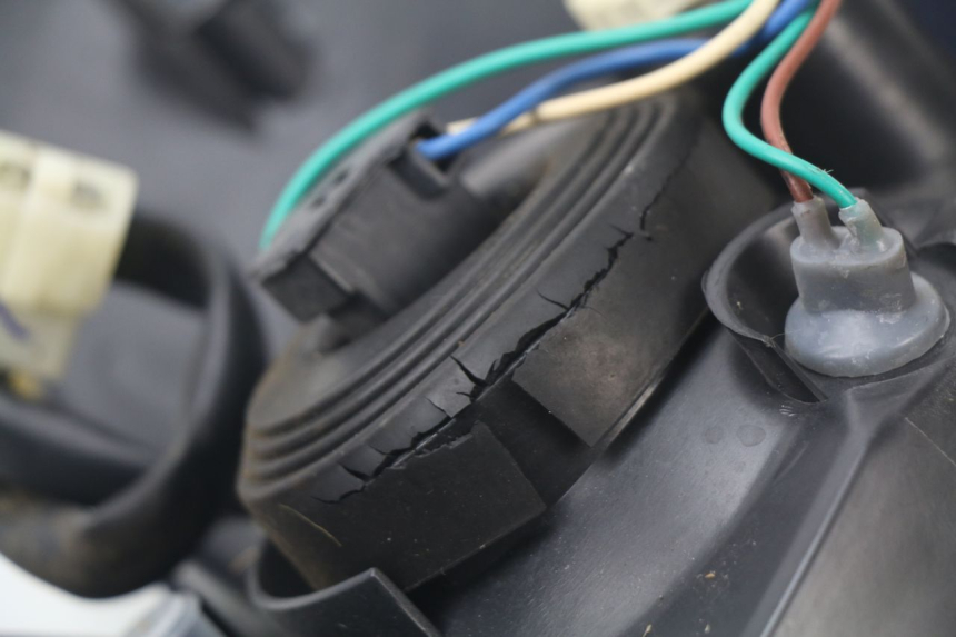 photo de PHARE AVANT SYM SYMPHONY 50 (2009 - 2015)