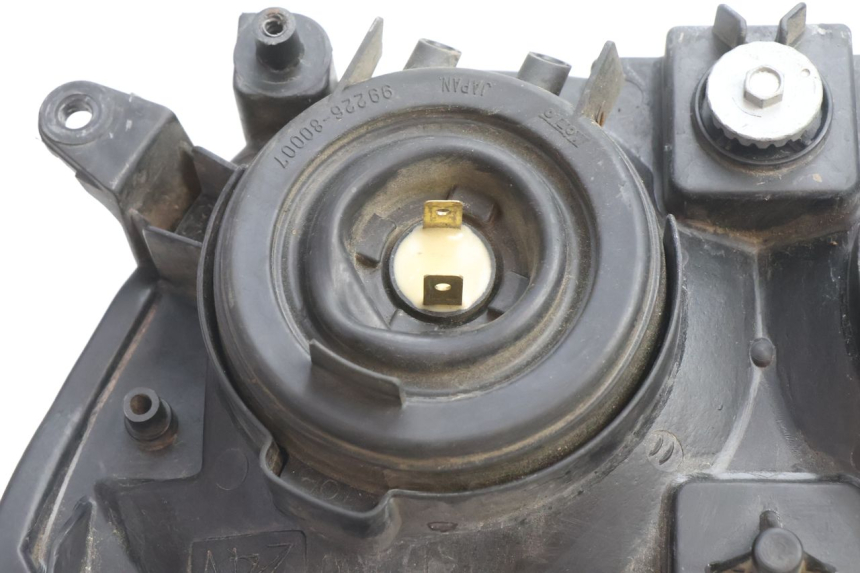 photo de PHARE AVANT YAMAHA TDM ABS 900 (2002 - 2014) - Points de fixation