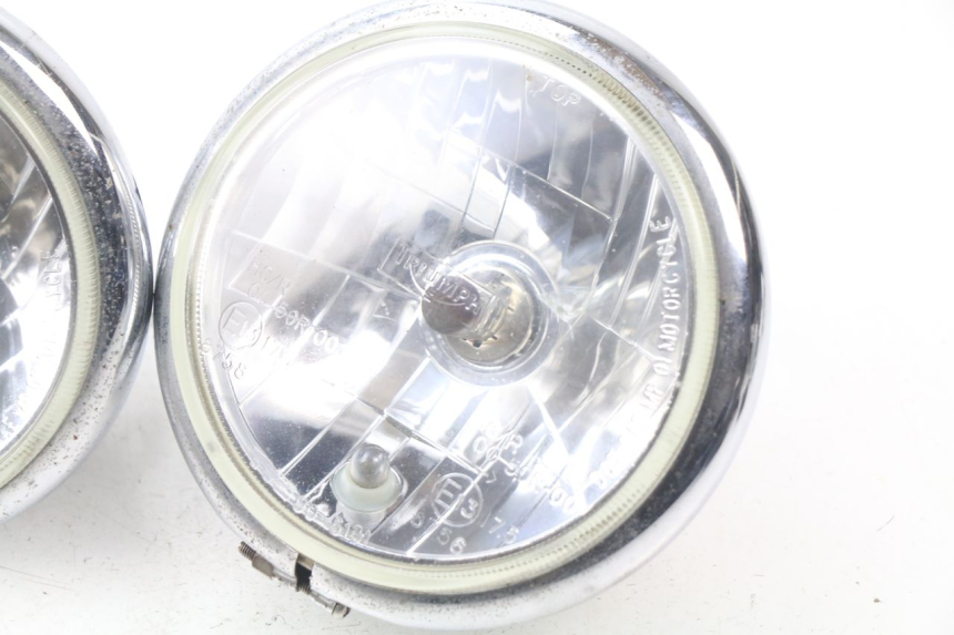 photo de PHARE AVANT TRIUMPH SPEED TRIPLE 1050 (2005 - 2007)