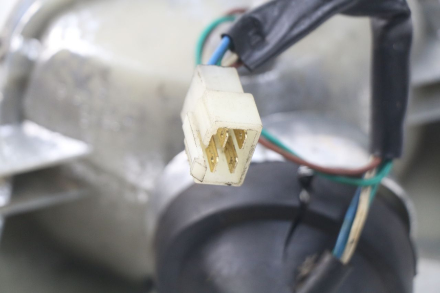 photo de PHARE AVANT PEUGEOT TWEET 125 (2010 - 2017)