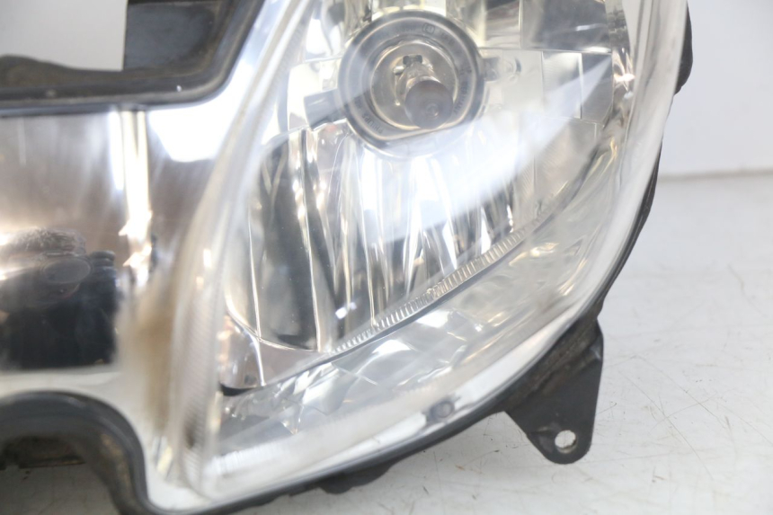 photo de PHARE AVANT YAMAHA X-MAX XMAX 250 (2006 - 2009)