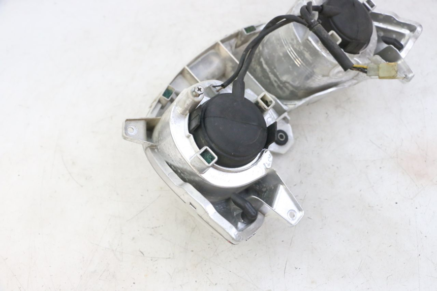 photo de PHARE AVANT YAMAHA X-MAX XMAX 125 (2010 - 2014)