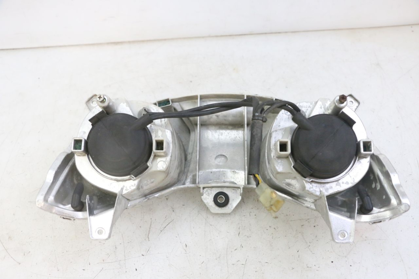 photo de PHARE AVANT YAMAHA X-MAX XMAX 125 (2010 - 2014)