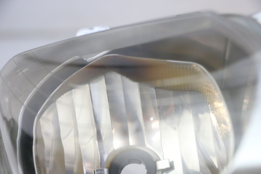 photo de PHARE AVANT YAMAHA X-MAX XMAX 125 (2010 - 2014)