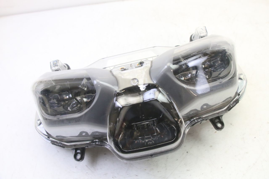 photo de PHARE AVANT YAMAHA XMAX X-MAX 125 (2021 - 2025)