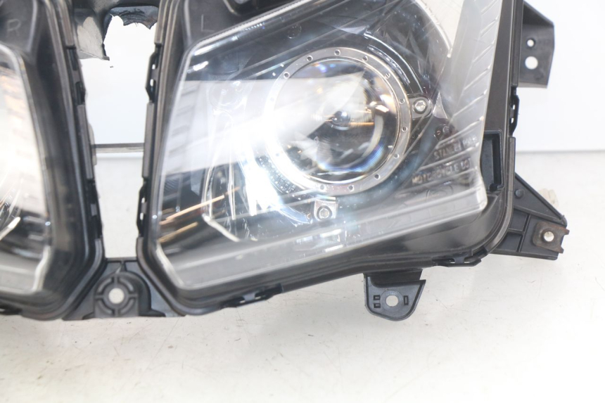 photo de PHARE AVANT YAMAHA XP T-MAX TMAX ABS 530 (2012 - 2015)