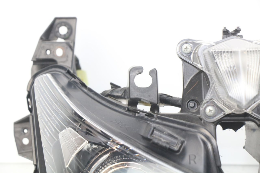 photo de PHARE AVANT YAMAHA XP T-MAX TMAX ABS 530 (2012 - 2015)