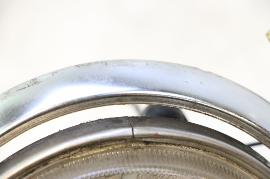 photo de PHARE AVANT YAMAHA XV VIRAGO 535 (1988 - 2004) - Détail de la pièce