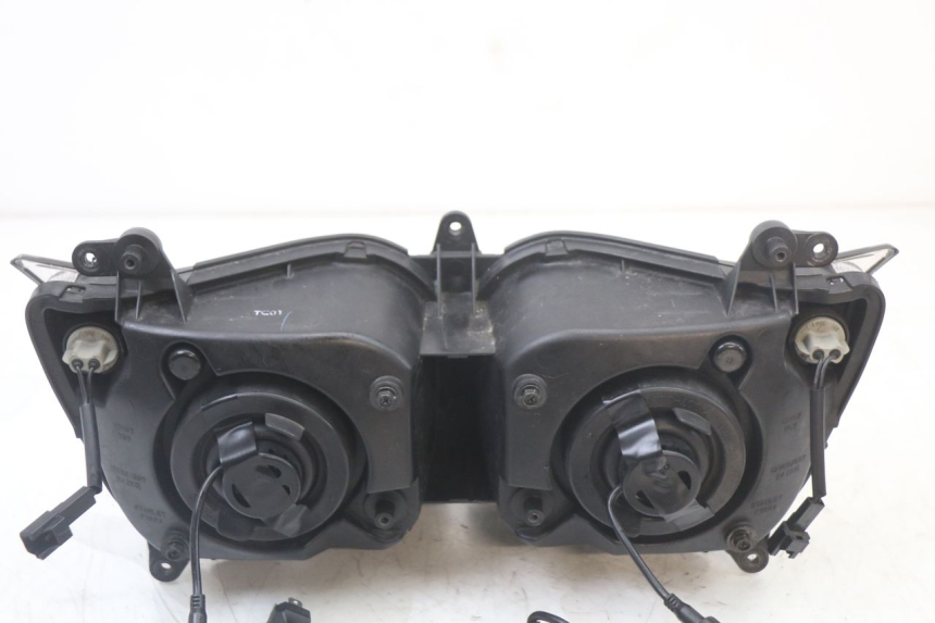 photo de PHARE AVANT YAMAHA FZ1 FAZER 1000 (2007 - 2009)
