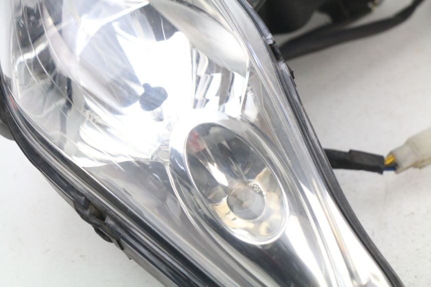 photo de PHARE AVANT YAMAHA XMAX X-MAX 125 (2006 - 2009)