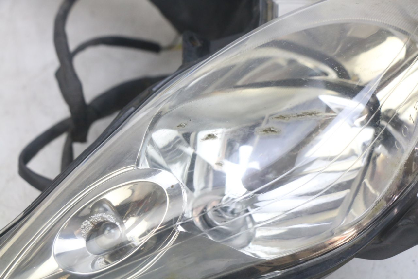 photo de PHARE AVANT YAMAHA XMAX X-MAX 125 (2006 - 2009)