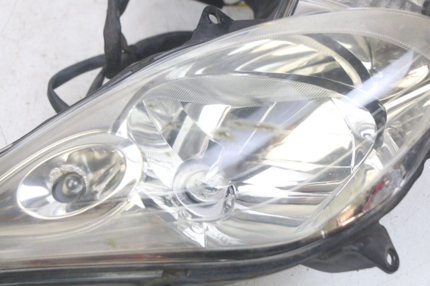 photo de PHARE AVANT YAMAHA XMAX X-MAX 125 (2006 - 2009)