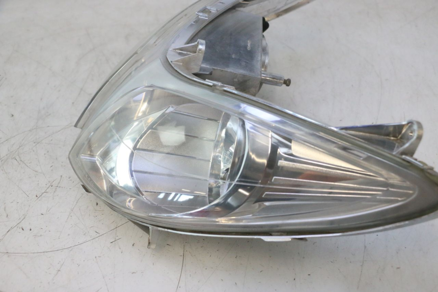 photo de PHARE AVANT YAMAHA YP MAJESTY 125 (2007 - 2010) - Pièce contrôlée