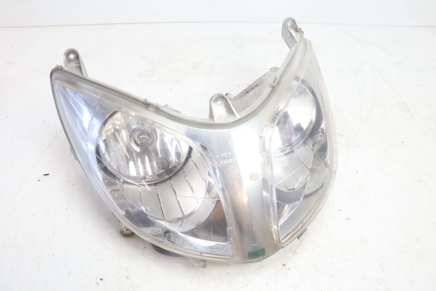 photo de PHARE AVANT YAMAHA YP MAJESTY 125 (2007 - 2010) - Zoom état d’usage