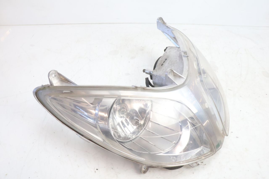 photo de PHARE AVANT YAMAHA YP MAJESTY 125 (2007 - 2010) - Autre angle de vue