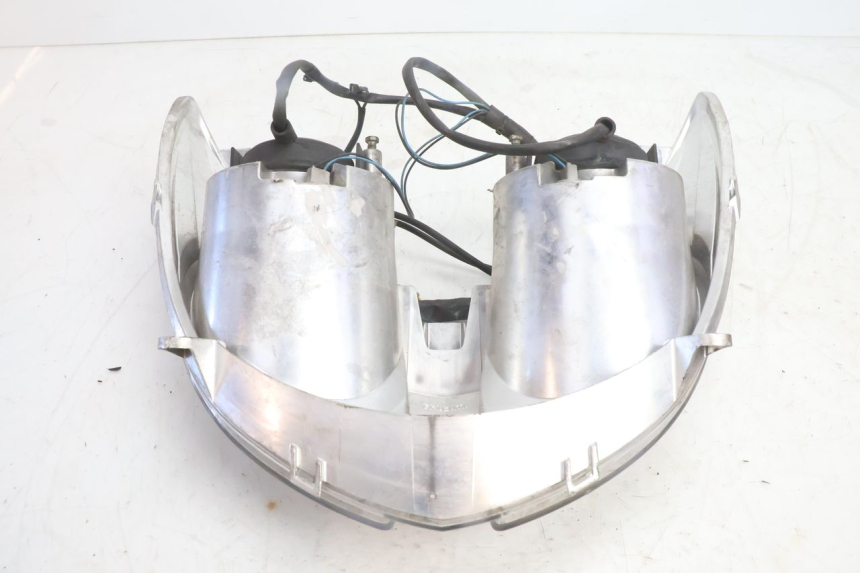 photo de PHARE AVANT YAMAHA YP MAJESTY 125 (2007 - 2010) - Gros plan technique