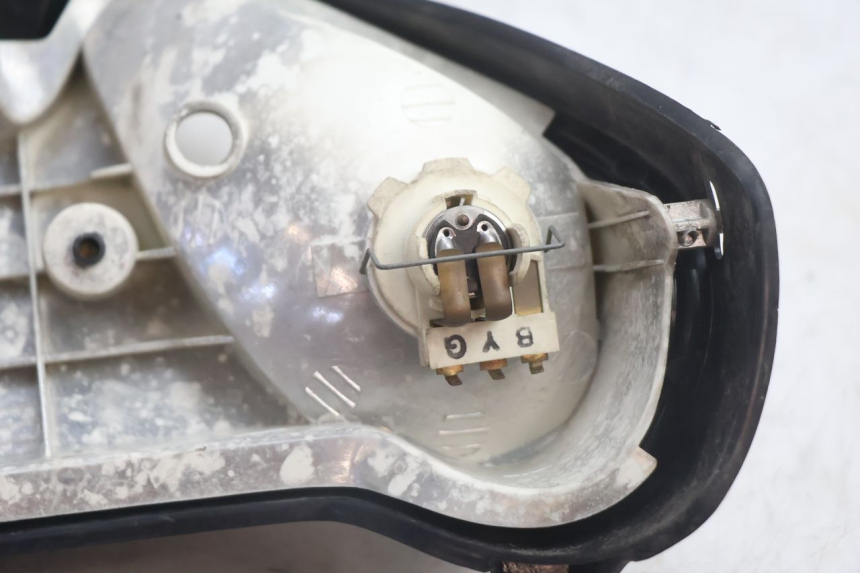 photo de PHARE AVANT YAMAHA YP MAJESTY 125 (2002 - 2006) - Marquages et références