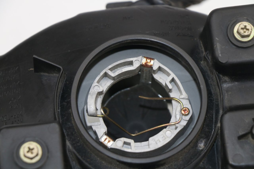 photo de PHARE AVANT YAMAHA YZF R THUNDERCAT 600 (1999 - 2003)