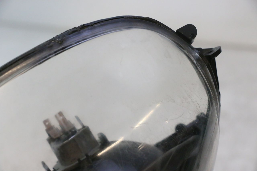 photo de PHARE AVANT PIAGGIO ZIP 4T 50 (2018 - 2020) - Vue rapprochée