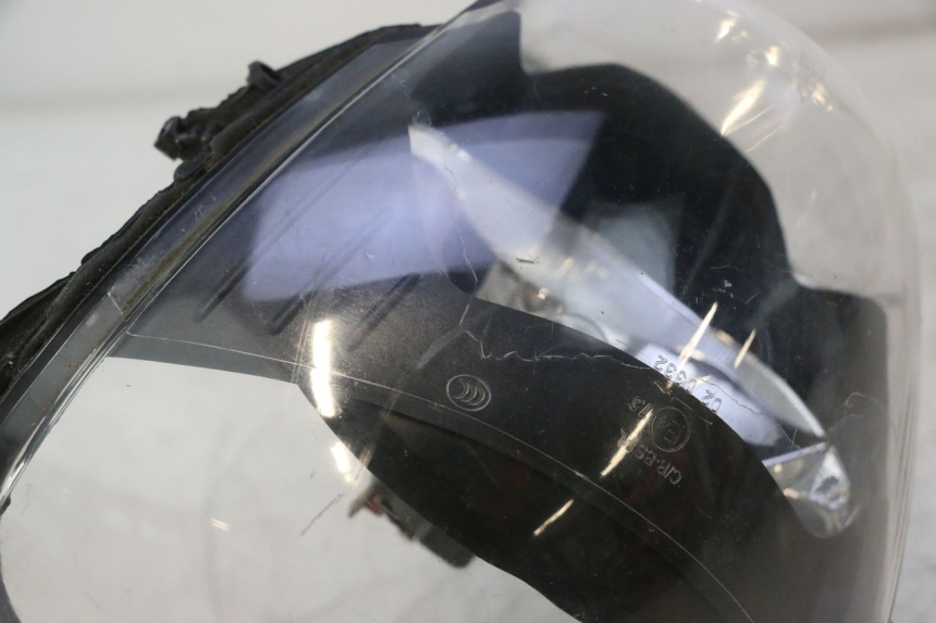 photo de PHARE AVANT PIAGGIO ZIP IGET 4T 50 (2021 - 2023) - Pièce contrôlée