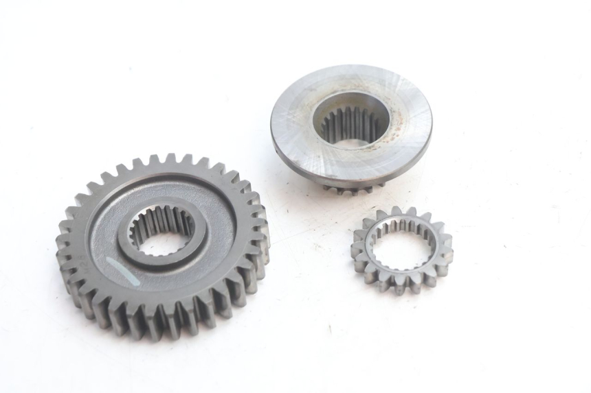 photo de PIGNON SUZUKI SV S 650 (2003 - 2009) - Autre angle de vue