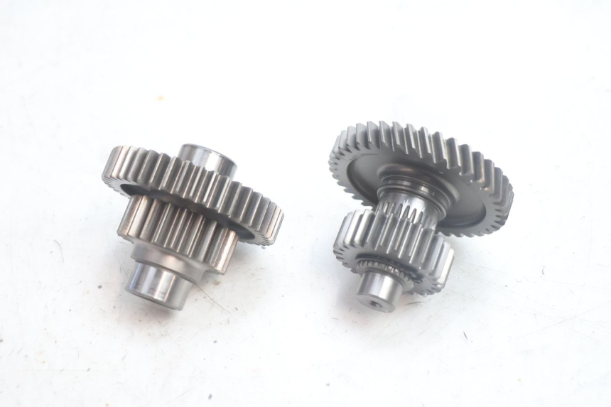 photo de PIGNON TRANSMISSION SUZUKI BURGMAN EXECUTIVE ABS 650 (2006 - 2012) - Vue principale