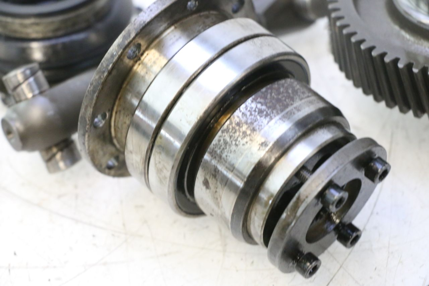 photo de PIGNON TRANSMISSION GILERA GP 800 (2007 - 2013) - Marquages et références