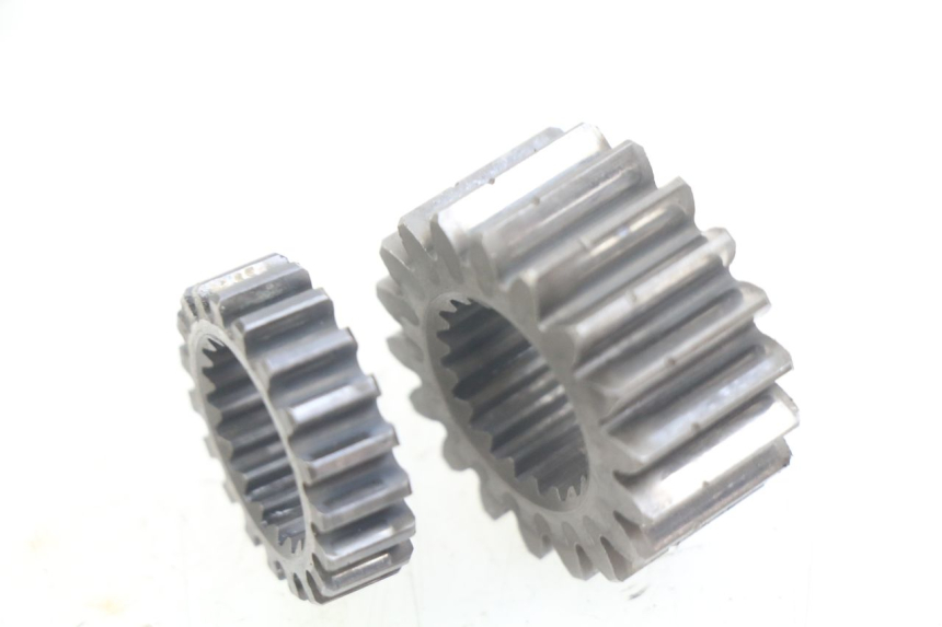 photo de PIGNON TRANSMISSION HONDA CM 125 (1983 - 2003)