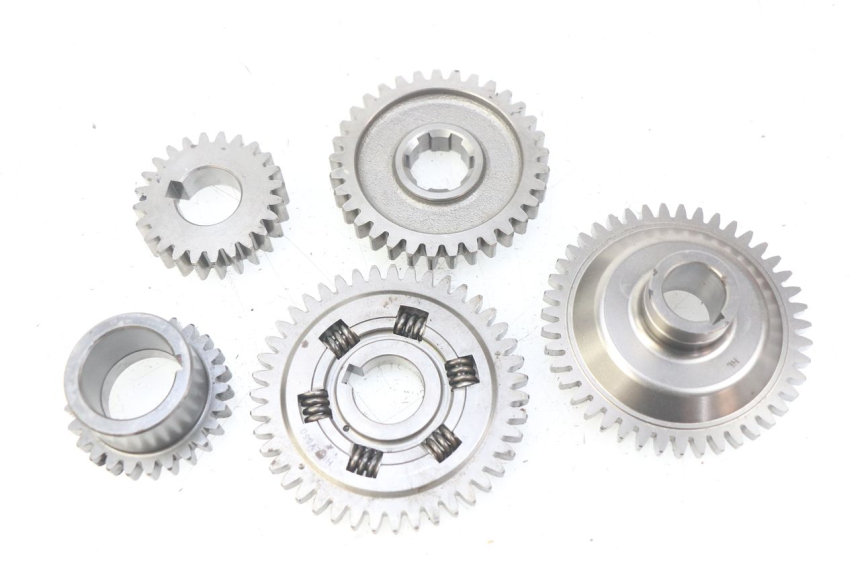 photo de PIGNON TRANSMISSION SPY RACING F3 350 (2015 - 2022) - Gros plan technique