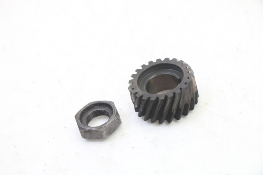 photo de PIGNON TRANSMISSION YAMAHA TDR DELTABOX 125 (1993 - 2003)