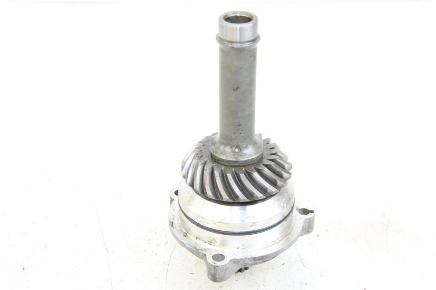 photo de PIGNON TRANSMISSION YAMAHA FJR 1300 (2004 - 2005) - Gros plan technique