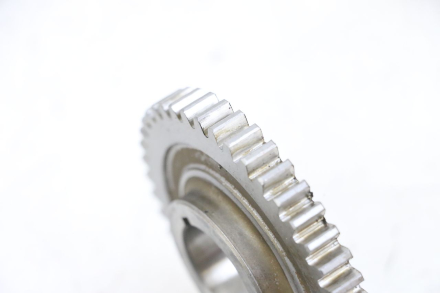 photo de PIGNON TRANSMISSION KYMCO ZING 125 (1997 - 2003) - Zoom état d’usage