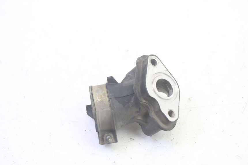 photo de PIPE D'ADMISSION KYMCO AGILITY 16+ 4T 50 (2018 - 2023) - Zoom état d’usage