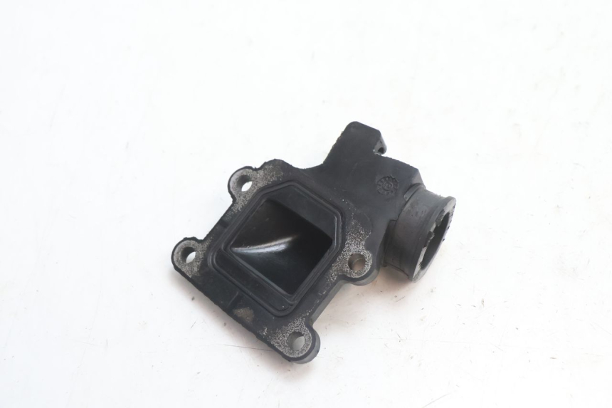 photo de PIPE D'ADMISSION MBK BOOSTER SPIRIT 50 (1999 - 2003) - Zoom état d’usage
