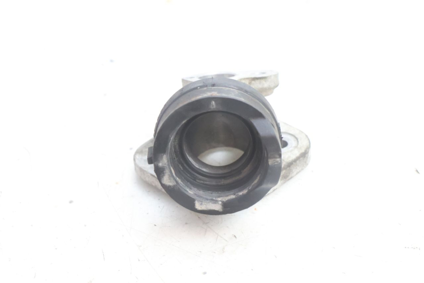 photo de PIPE ADMISSION YAMAHA BW'S BWS 125 (2010 - 2013) - Autre angle de vue