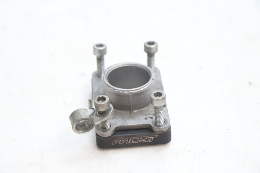 photo de PIPE ADMISSION HM HONDA CRM DERAPAGE RR 50 (2006 - 2017) - Autre angle de vue