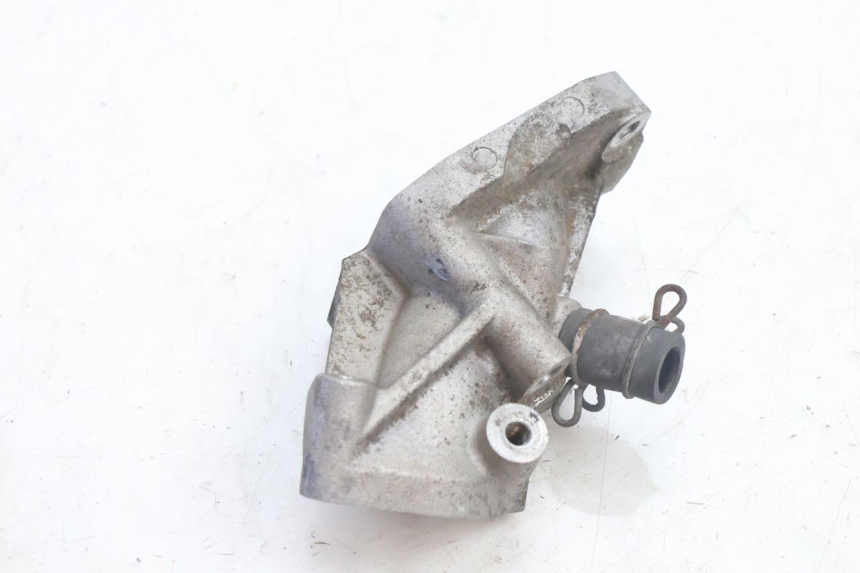 photo de PIPE ADMISSION HONDA FES PANTHEON 2T 125 (1998 - 2002) - Gros plan technique