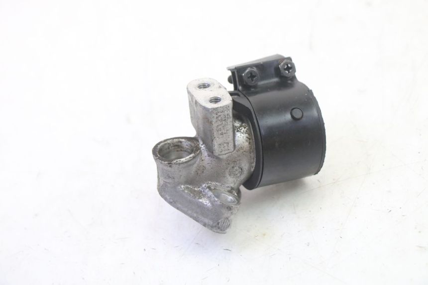 photo de PIPE D'ADMISSION HONDA FES S-WING SWING ABS 125 (2007 - 2015)