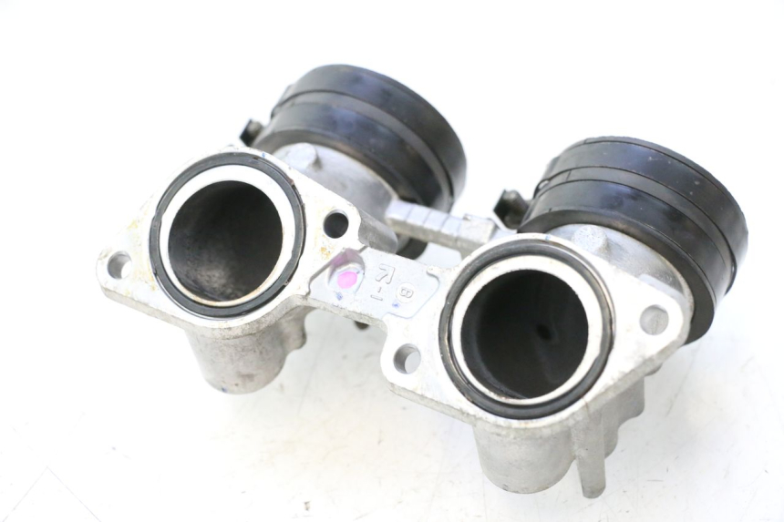 photo de PIPE ADMISSION HONDA FJS SILVER WING SILVERWING 400 (2005 - 2008) - Détail de la pièce