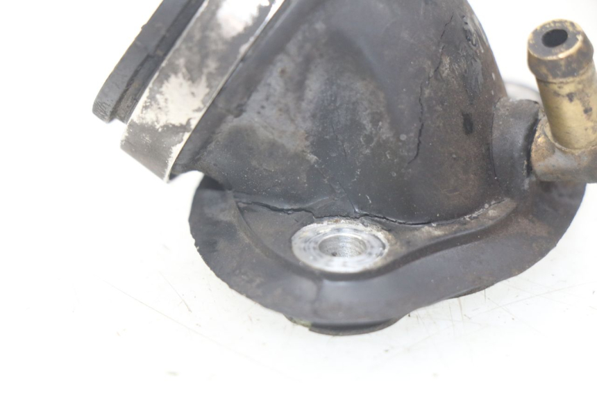 photo de PIPE ADMISSION PIAGGIO FLY 125 (2005 - 2012) - Autre angle de vue