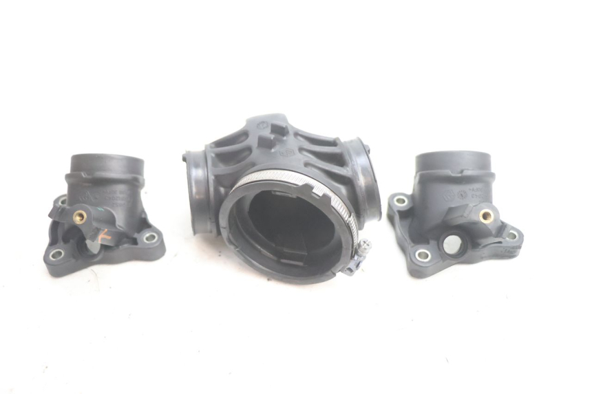 photo de PIPE D'ADMISSION GILERA GP 800 (2007 - 2013) - Vue produit
