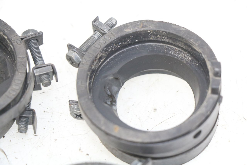 photo de PIPE D'ADMISSION HONDA CB R 1000 (2018 - 2023)