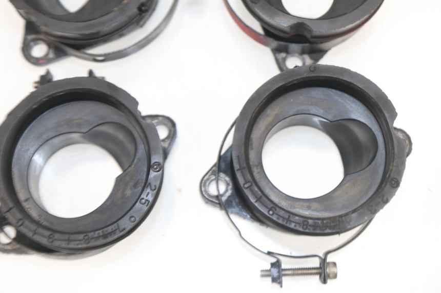 photo de PIPE D'ADMISSION KAWASAKI Z 750 (2007 - 2013)