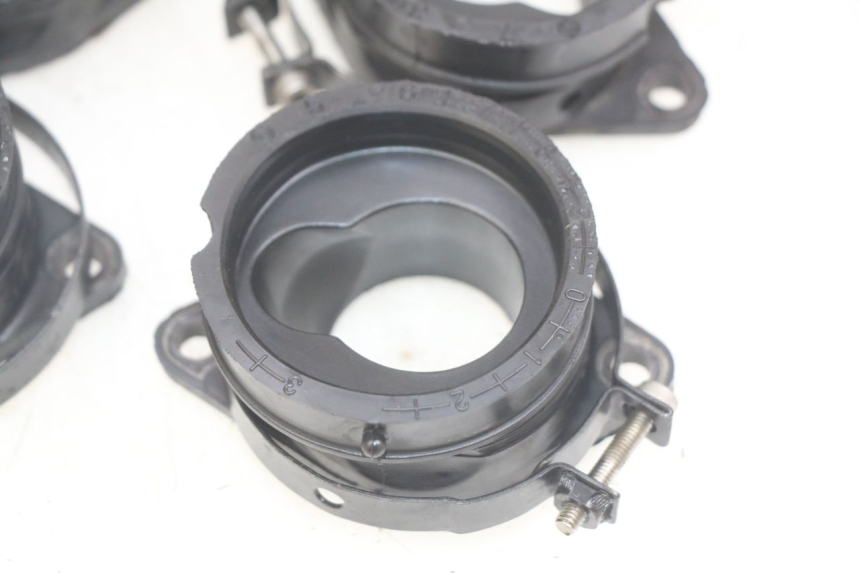 photo de PIPE D'ADMISSION KAWASAKI Z 750 (2007 - 2013)