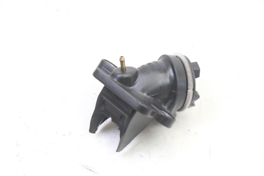 photo de PIPE ADMISSION PEUGEOT KISBEE 2T 50 (2018 - 2022)
