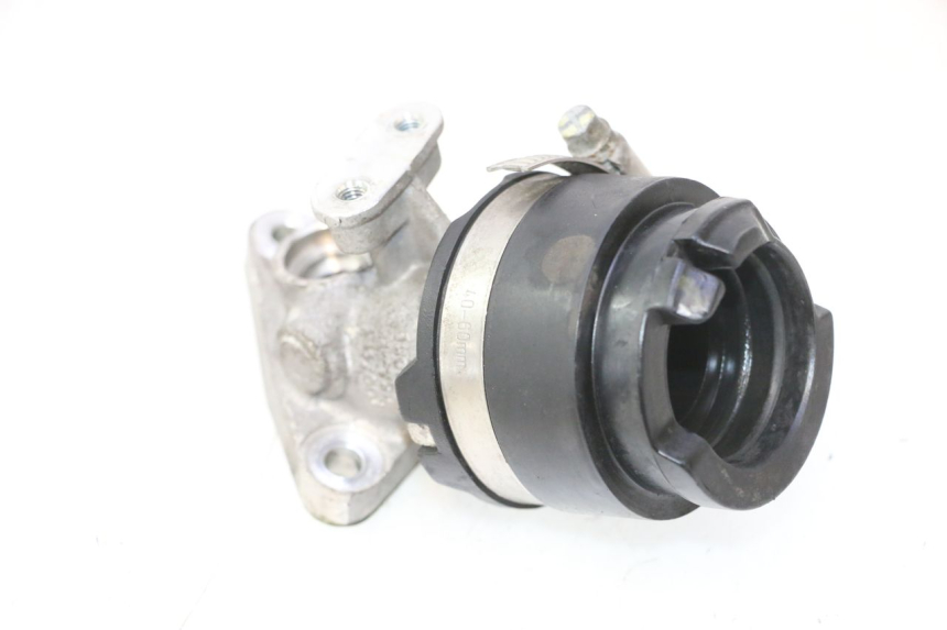 photo de PIPE ADMISSION PIAGGIO LIBERTY IGET S 125 (2016 - 2020) - Vue principale