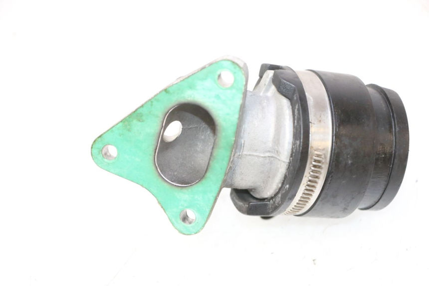 photo de PIPE ADMISSION PIAGGIO LIBERTY IGET S 125 (2016 - 2020) - Détail de la pièce